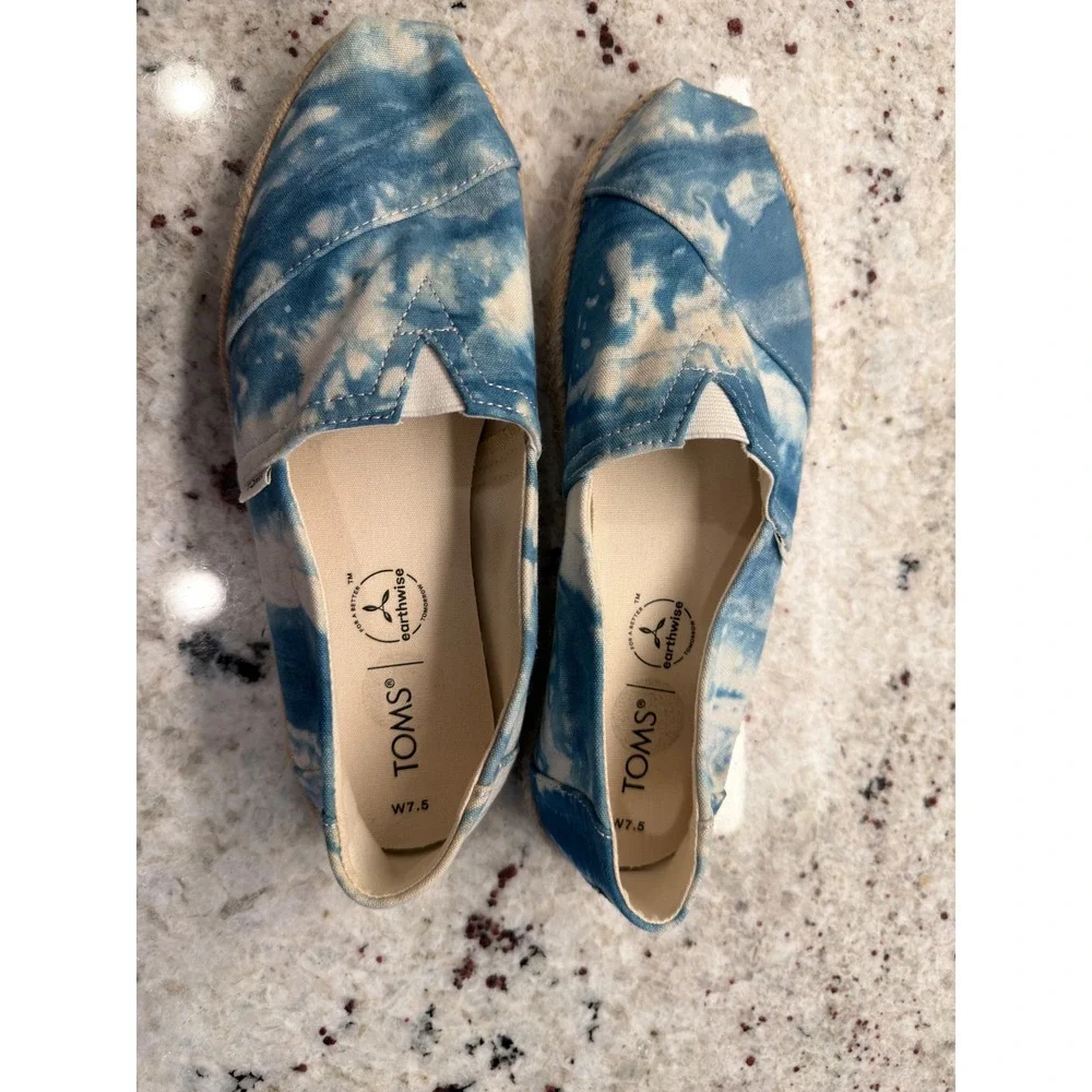 TOMS Tie Dye Espadrille Flats Blue White‎ W7.5
